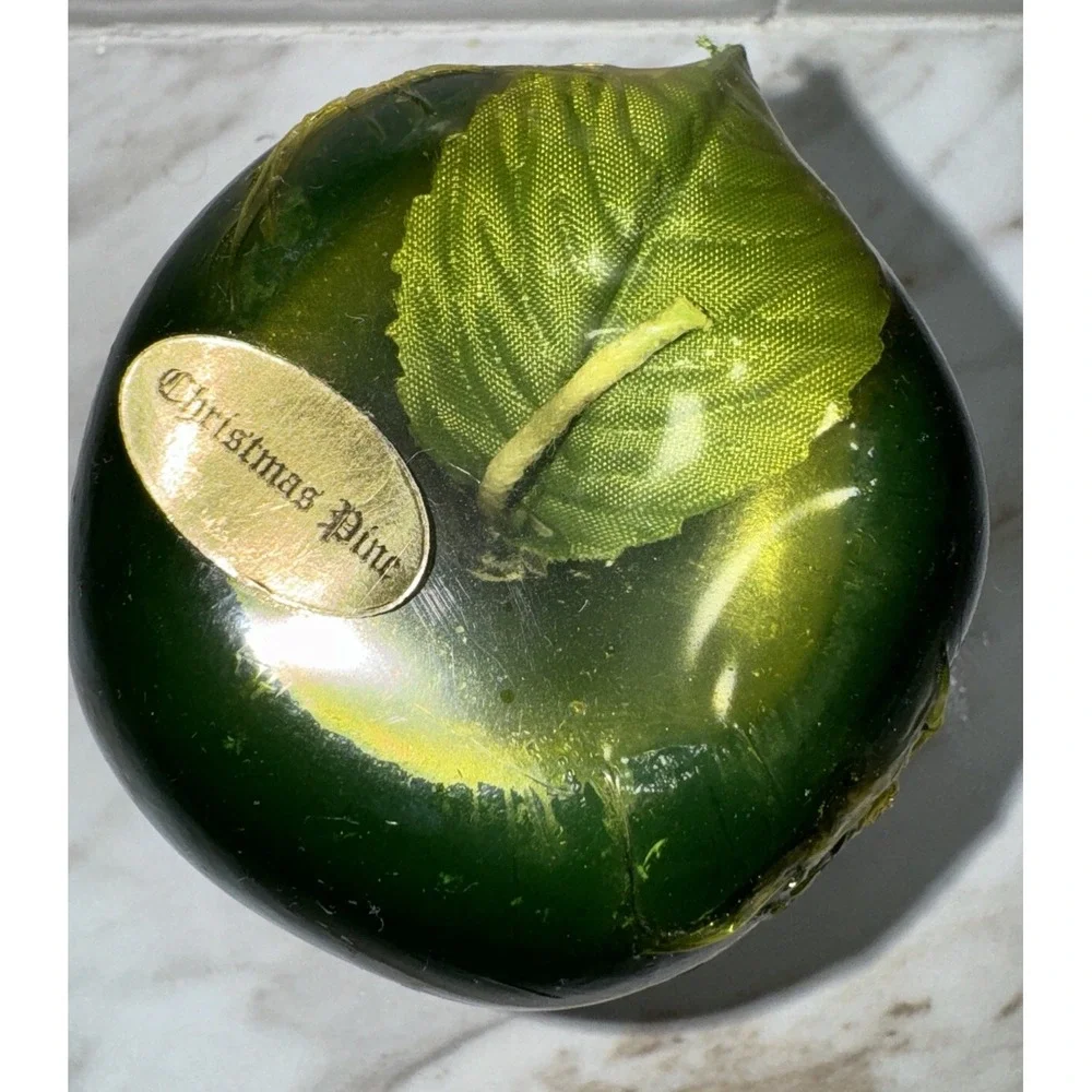 Vintage Green Christmas‎ Pine Scented Candle Apple Shaped. NOS Sealed
